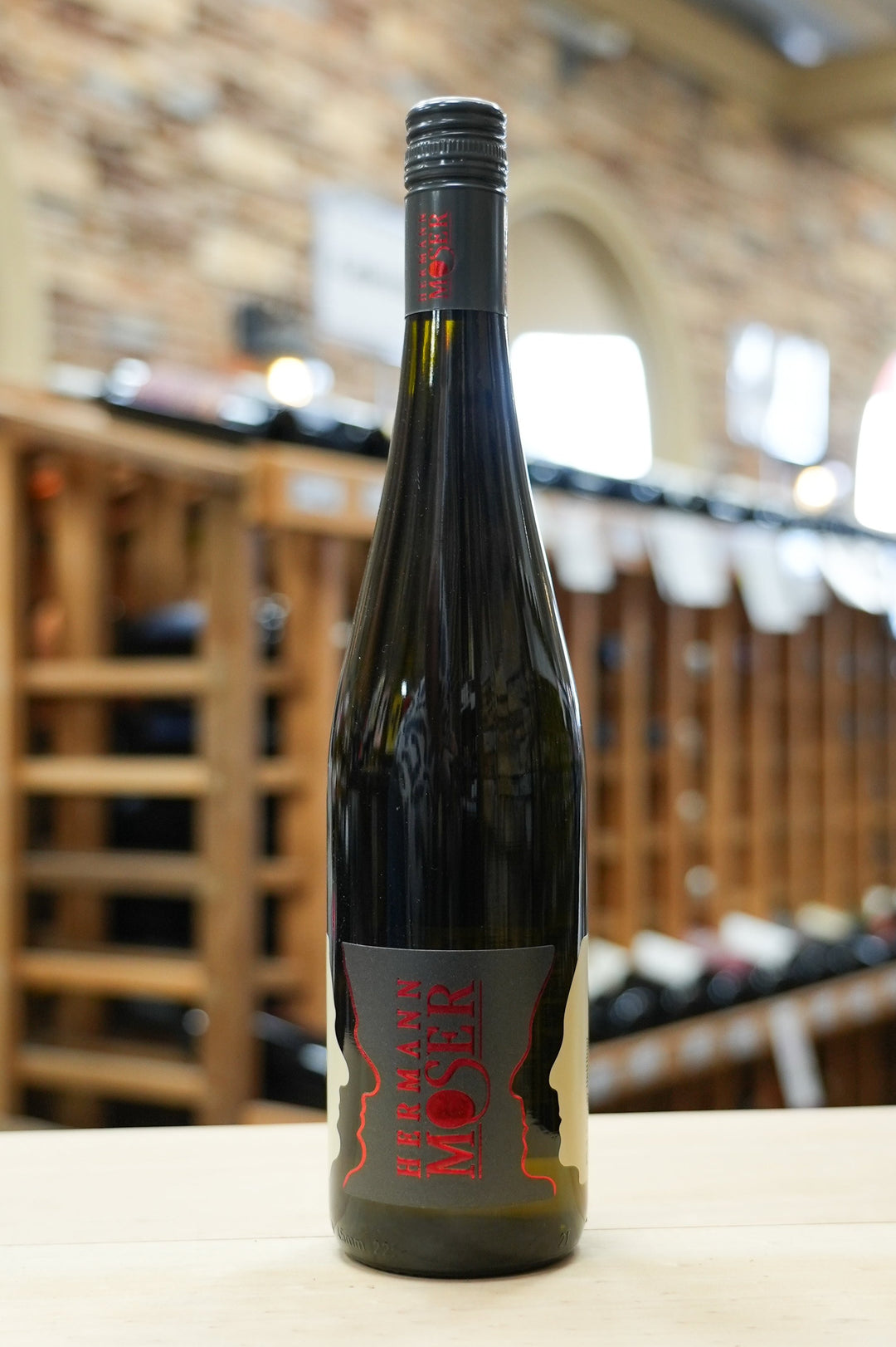 Hermann Moser Karmeliterberg Kremstal Gruner Veltliner (750ml)